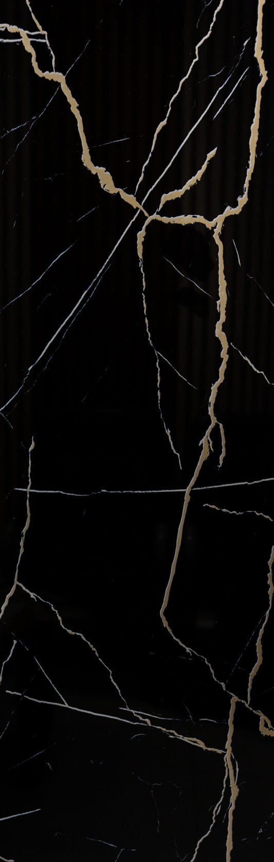 Placă PVC Aspect Marmură Neagră cu accent galben COD 1450G