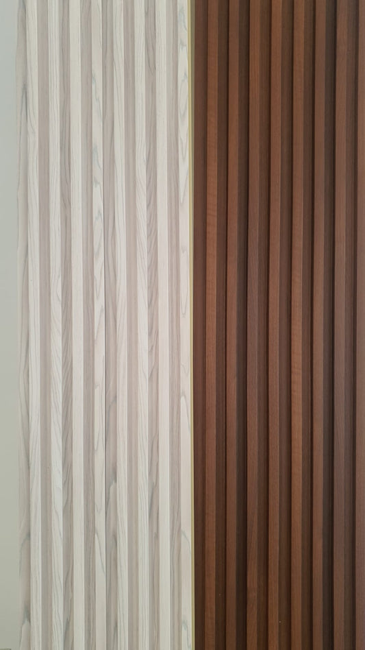 Riflaj Decorativ Alb cu nervuri naturale gri pentru Exterior si Interior, WPC Compozit Durabil, 2.8m lungime